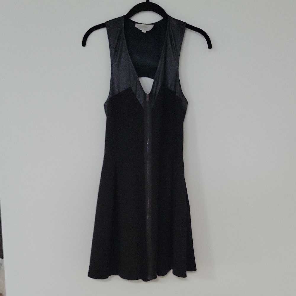 Madison Marcus Chic Black Front Zipper Leather Accents Skater Dress Medium